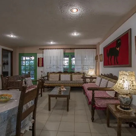 Mitos Village Otel 4*