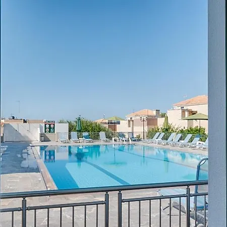 Mitos Village Otel 4*